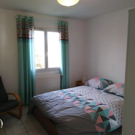 Logis Saint Austremoine Apartment Issoire Exterior photo